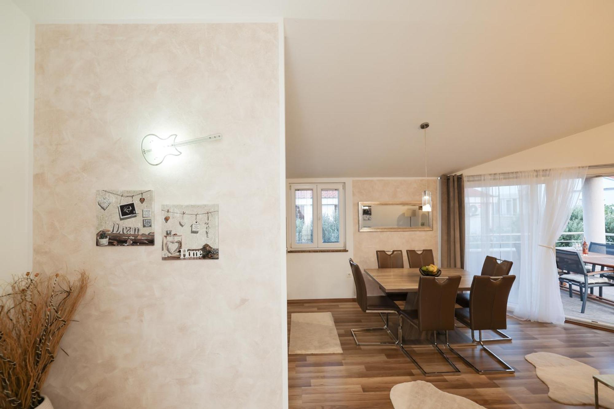 Apartments Anita Nin Eksteriør bilde